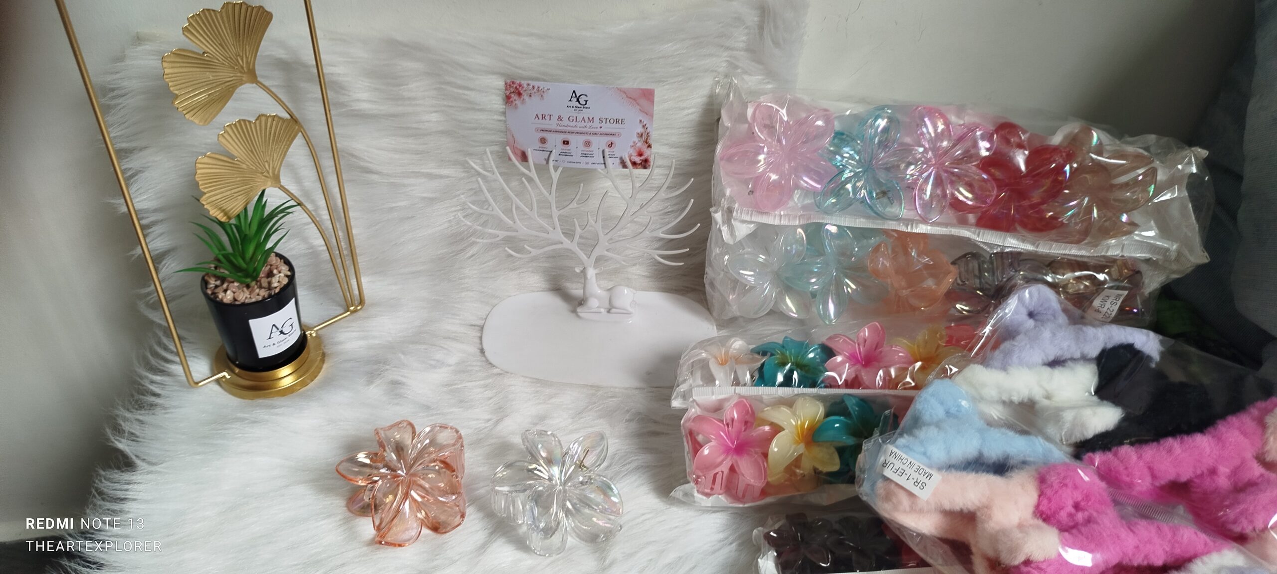 personalized gift basket – lip gloss, stick perfume, paper soap, scarf, necklace, bracelet & ring personalized gift basket – lip gloss, stick perfume, paper soap, scarf, necklace, bracelet & ring